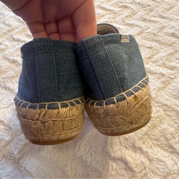 Soludos x Mary Matson Denim Embroidered Flamingo and Duck Espadrilles Size 9 - Picture 9 of 11